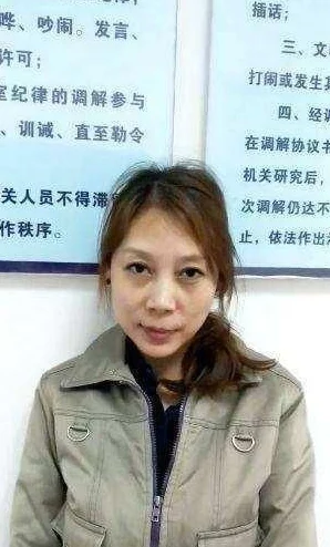 江北女匪嚣张挑衅法律底线多次作案警方悬赏缉拿